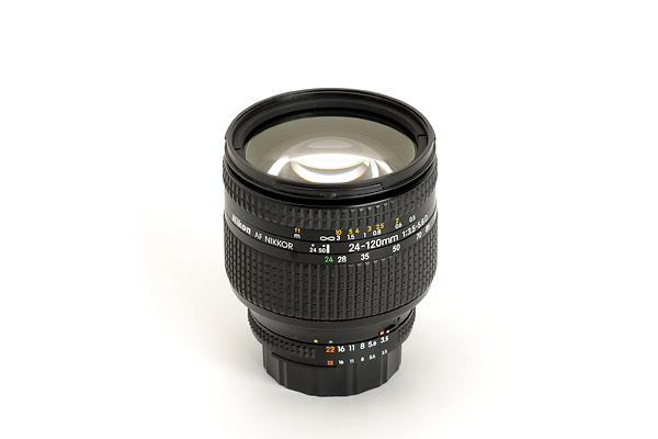 Nikkor 24-120 mm 1 : 3.5-5.6 AFD