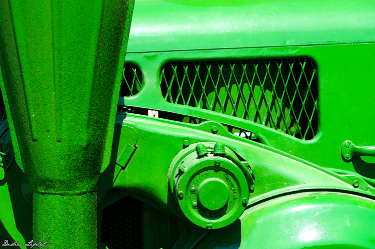 Ancien tracteur agricole