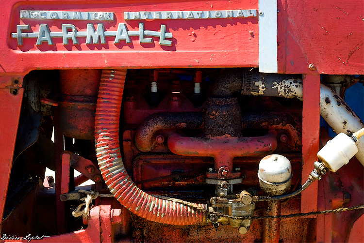 Mc Cormick International Farmall